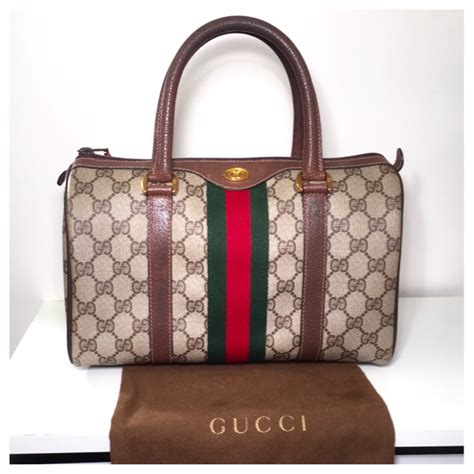 old style vintage gucci bag.